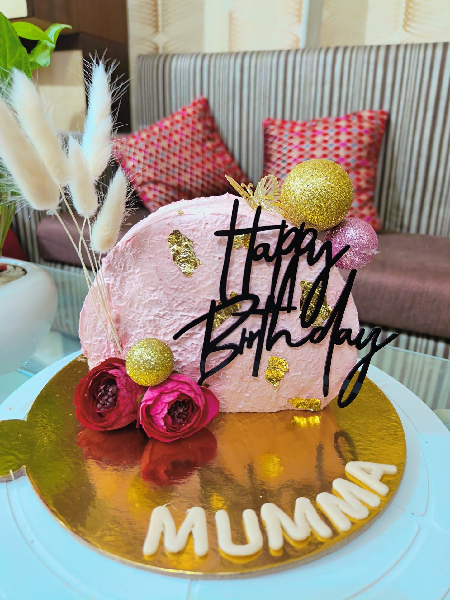 Elegant Pink Floral Cake